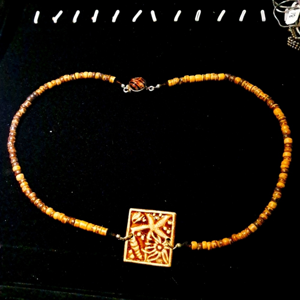 Woman's necklace